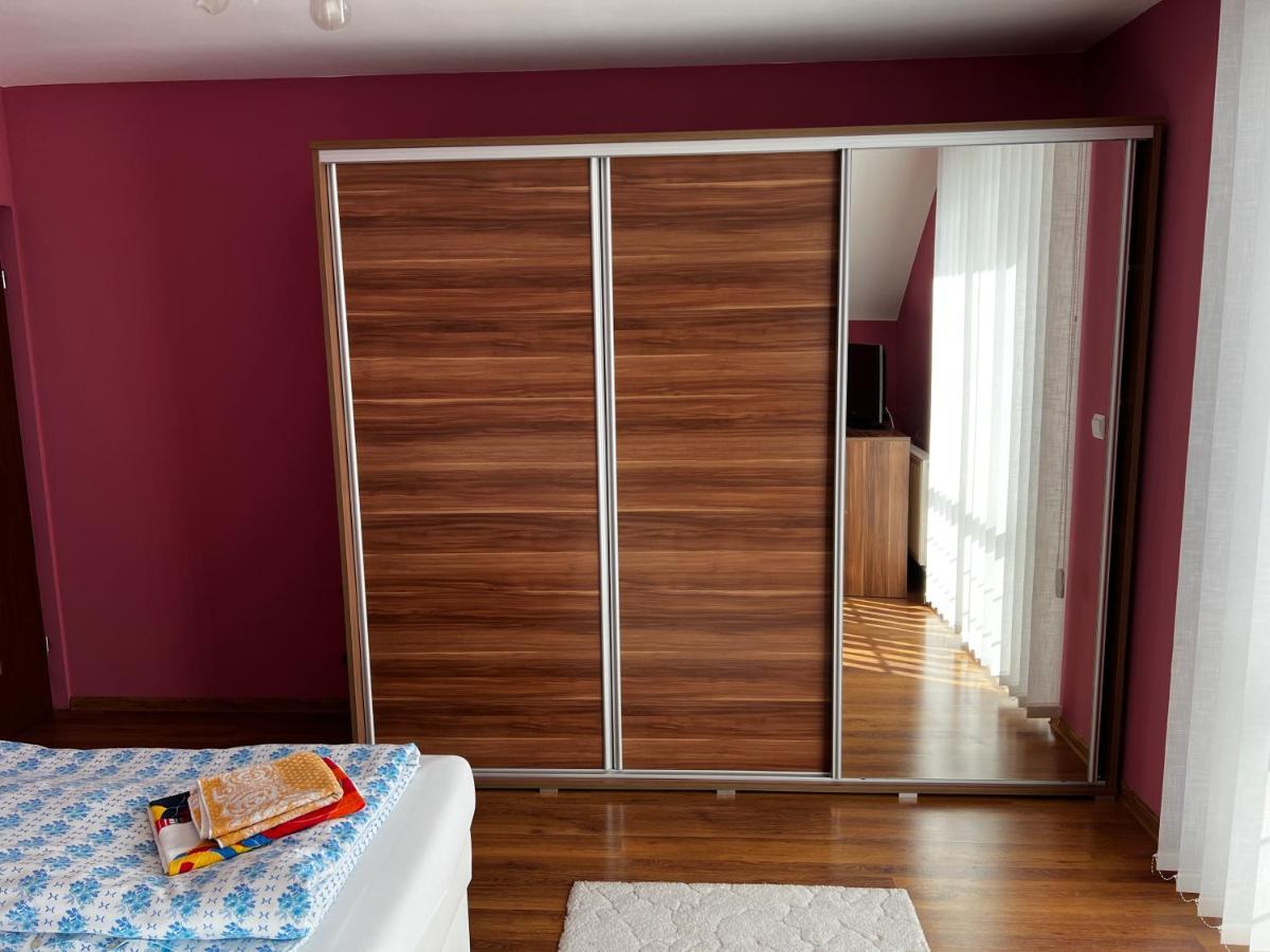 Privat Daniela Strba Appartement Buitenkant foto